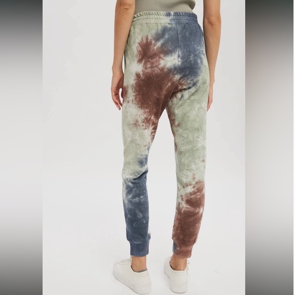 NWT Mystree Tie-Dye Sweats Set - Picture 8 of 8